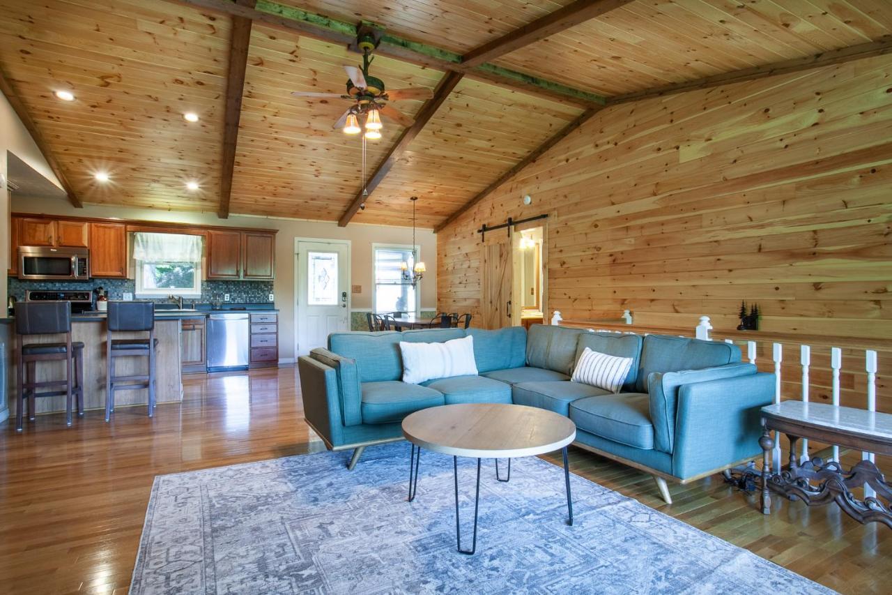Ole Smoky Bnb - Game Room, Hot Tub, Mtn Views! Pigeon Forge Exterior photo