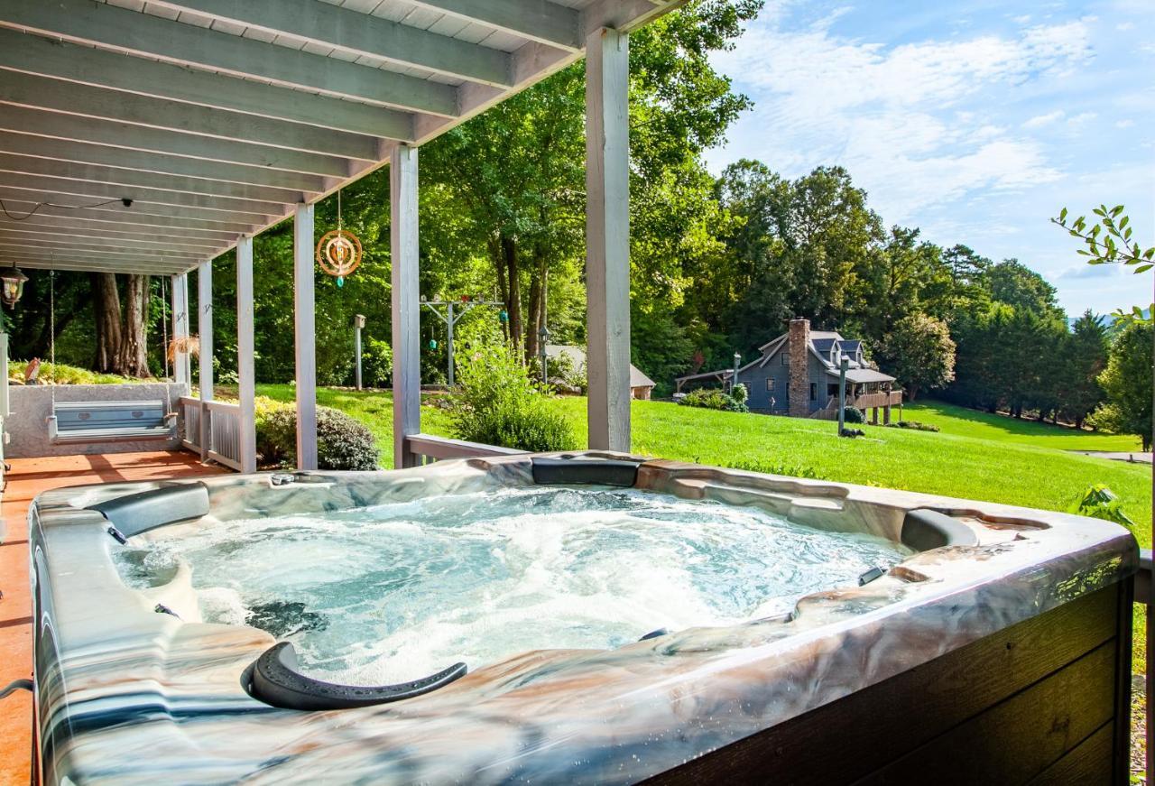 Ole Smoky Bnb - Game Room, Hot Tub, Mtn Views! Pigeon Forge Exterior photo