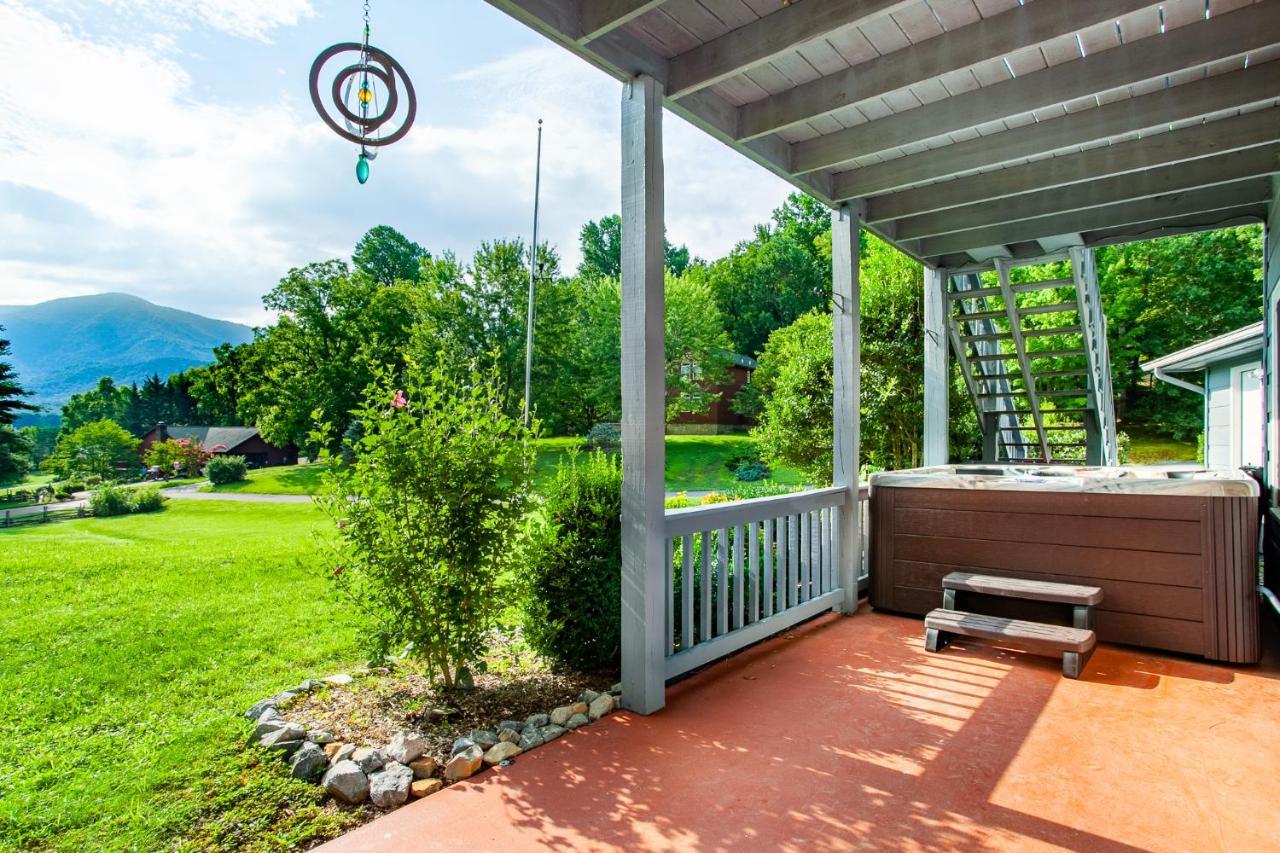 Ole Smoky Bnb - Game Room, Hot Tub, Mtn Views! Pigeon Forge Exterior photo