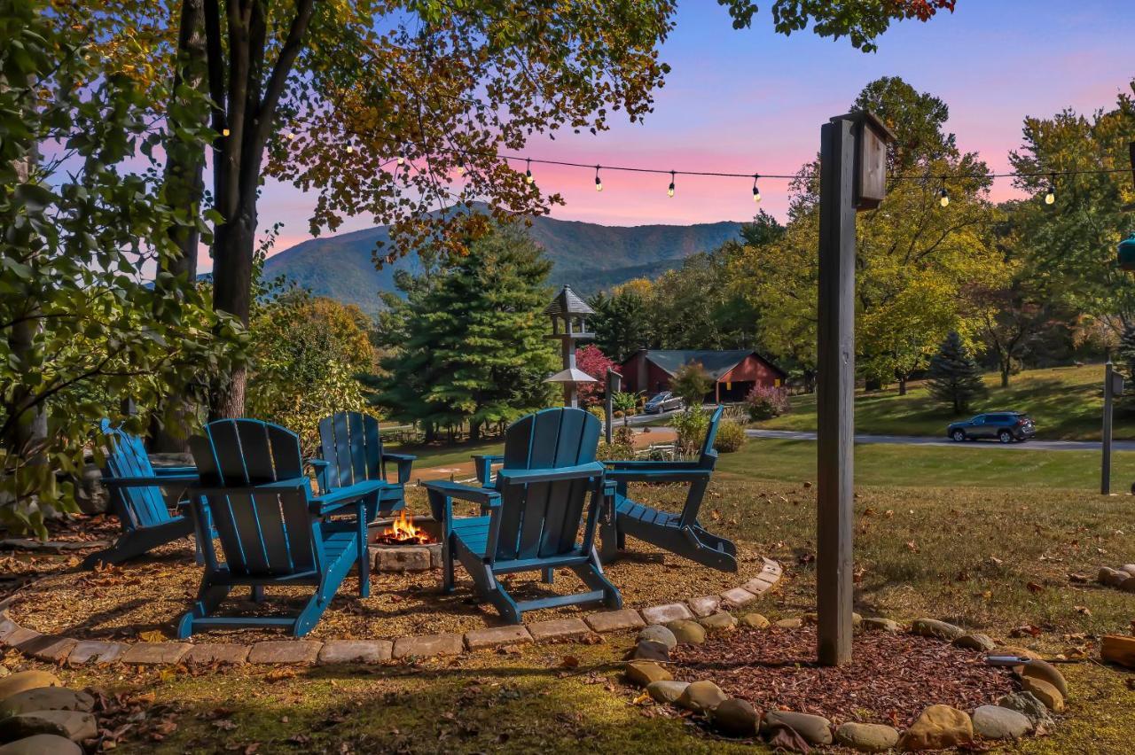 Ole Smoky Bnb - Game Room, Hot Tub, Mtn Views! Pigeon Forge Exterior photo